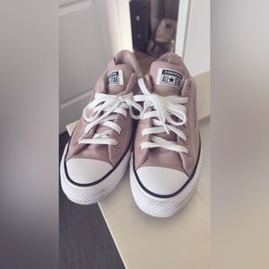 Converse Chuck Taylor Rave Low Shoes - Womens